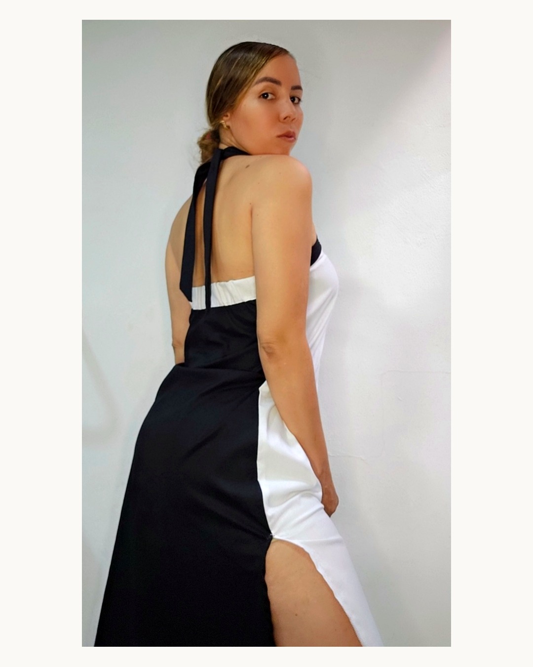 Vestido Gala Halter Bicolor Blanco & Negro - Vista 3